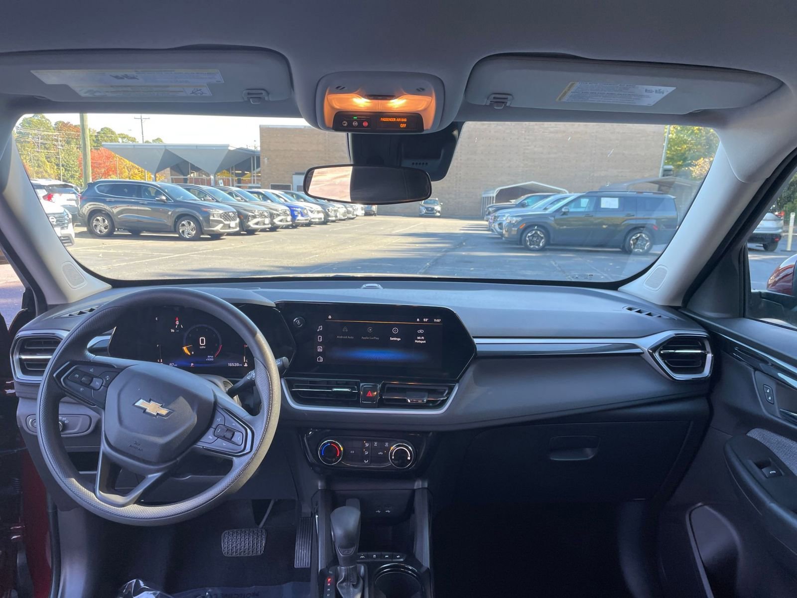 Used 2025 Chevrolet TrailBlazer LT image 29