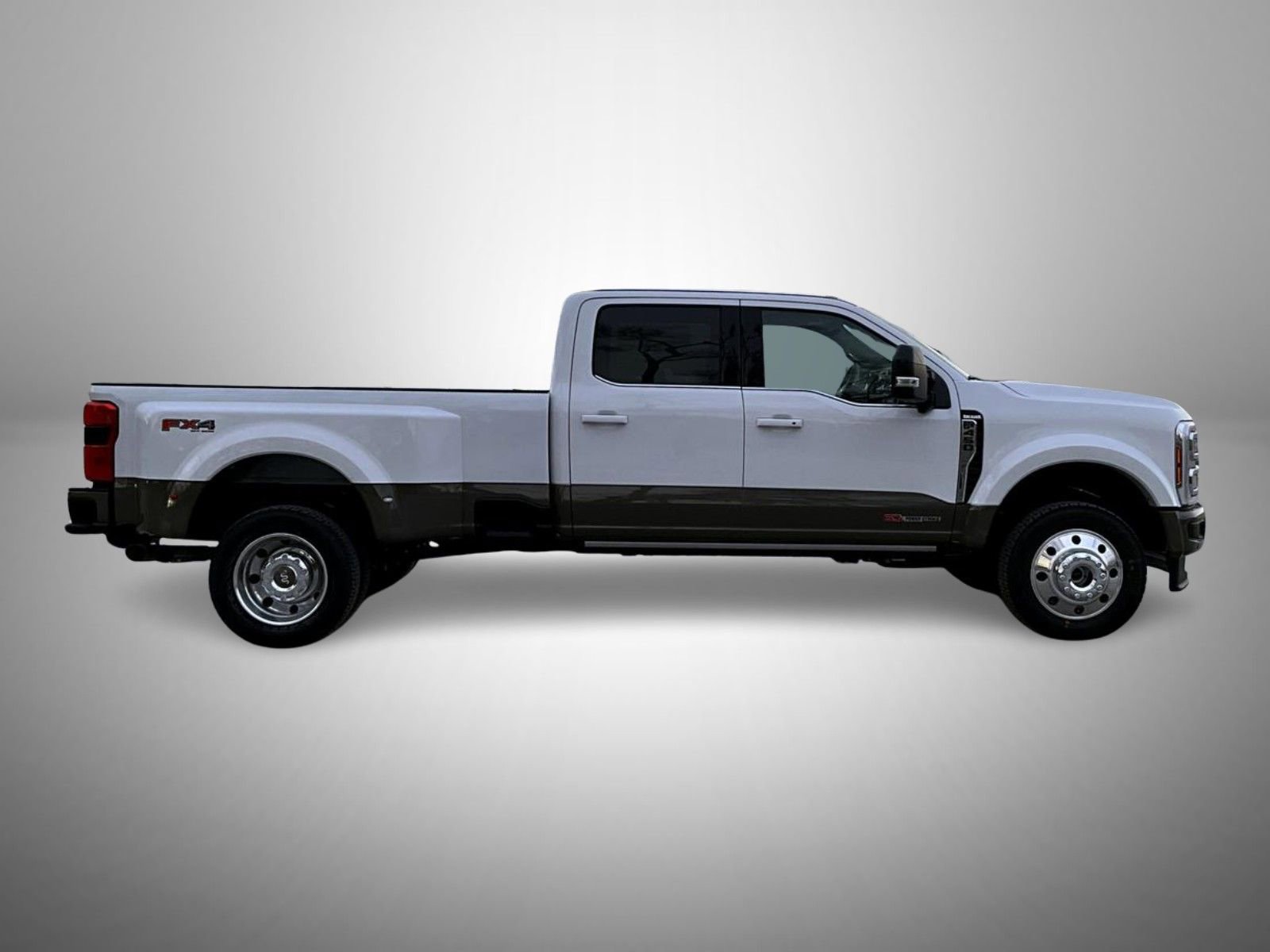 New 2026 Ford F450 King Ranch w/ FX4 Off-Road Package image 4