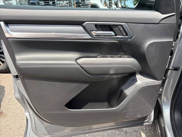 New 2026 GMC Terrain Elevation w/ LPO, Floor Liner Package AWD/4WD image 20