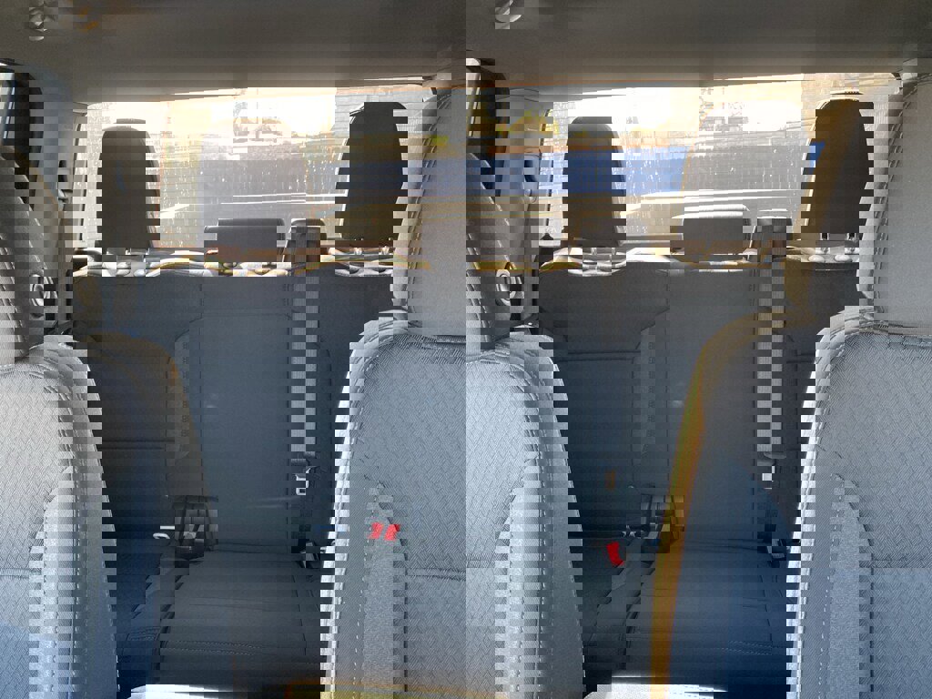 Used 2025 Chevrolet Silverado 1500 LT image 27