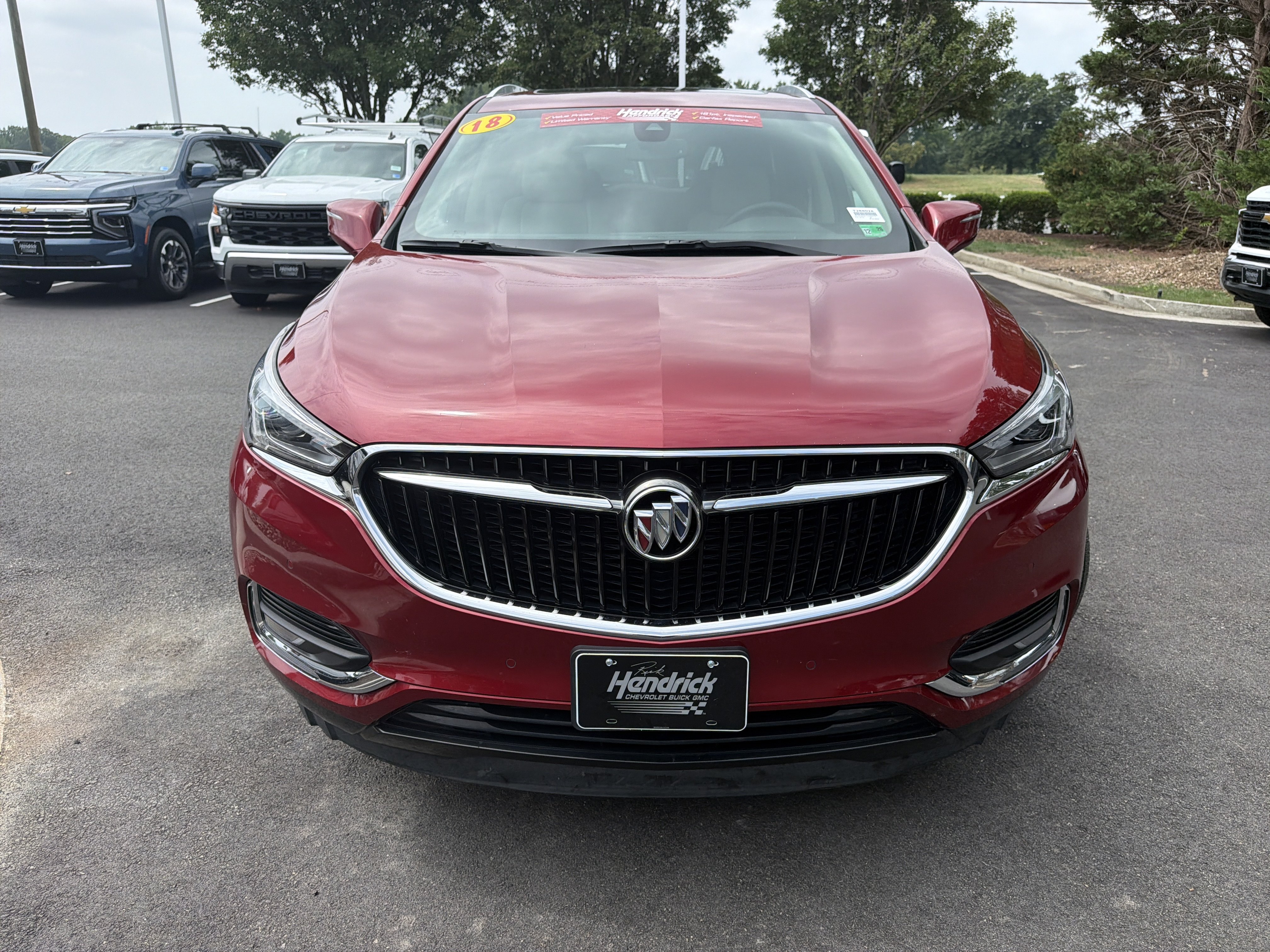 Used 2018 Buick Enclave Premium AWD/4WD image 3