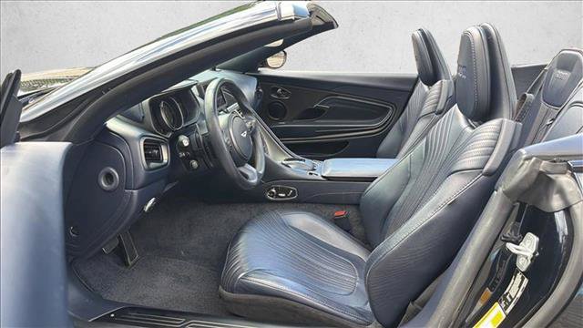 Used 2019 Aston Martin DB11 Volante RWD image 17