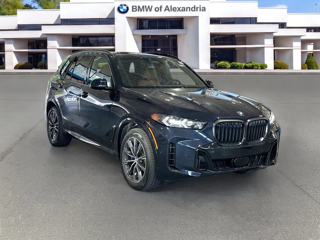 New 2026 BMW X5 xDrive40i w/ M Sport Package AWD/4WD image 3