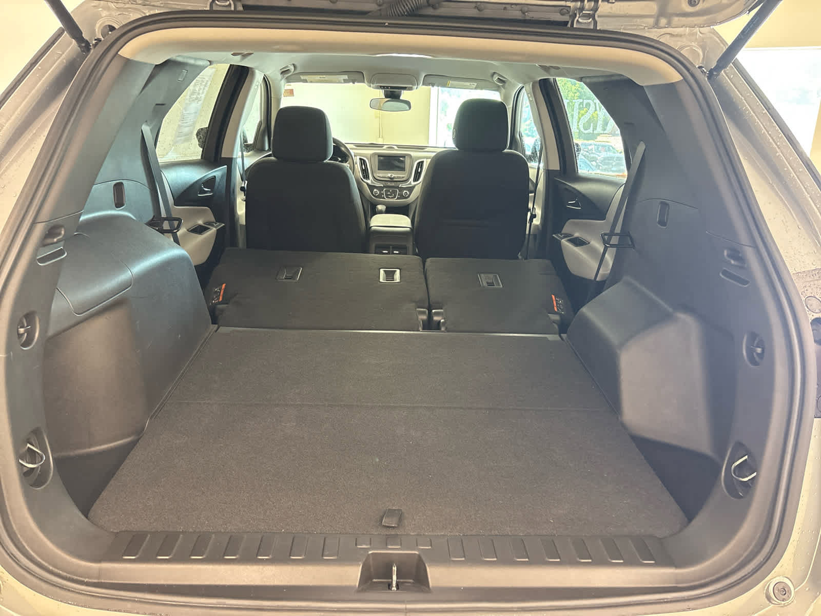Used 2024 Chevrolet Equinox LS w/ LS Convenience Package AWD/4WD image 9