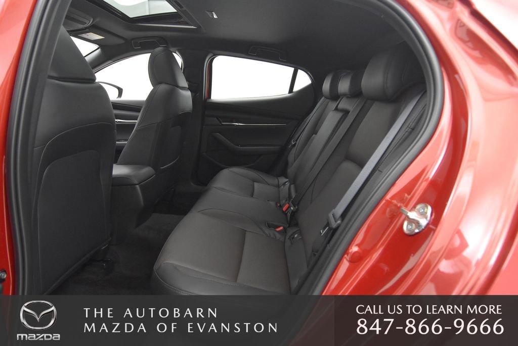 Used 2025 MAZDA MAZDA3 Hatchback w/Premium Plus Pkg image 25