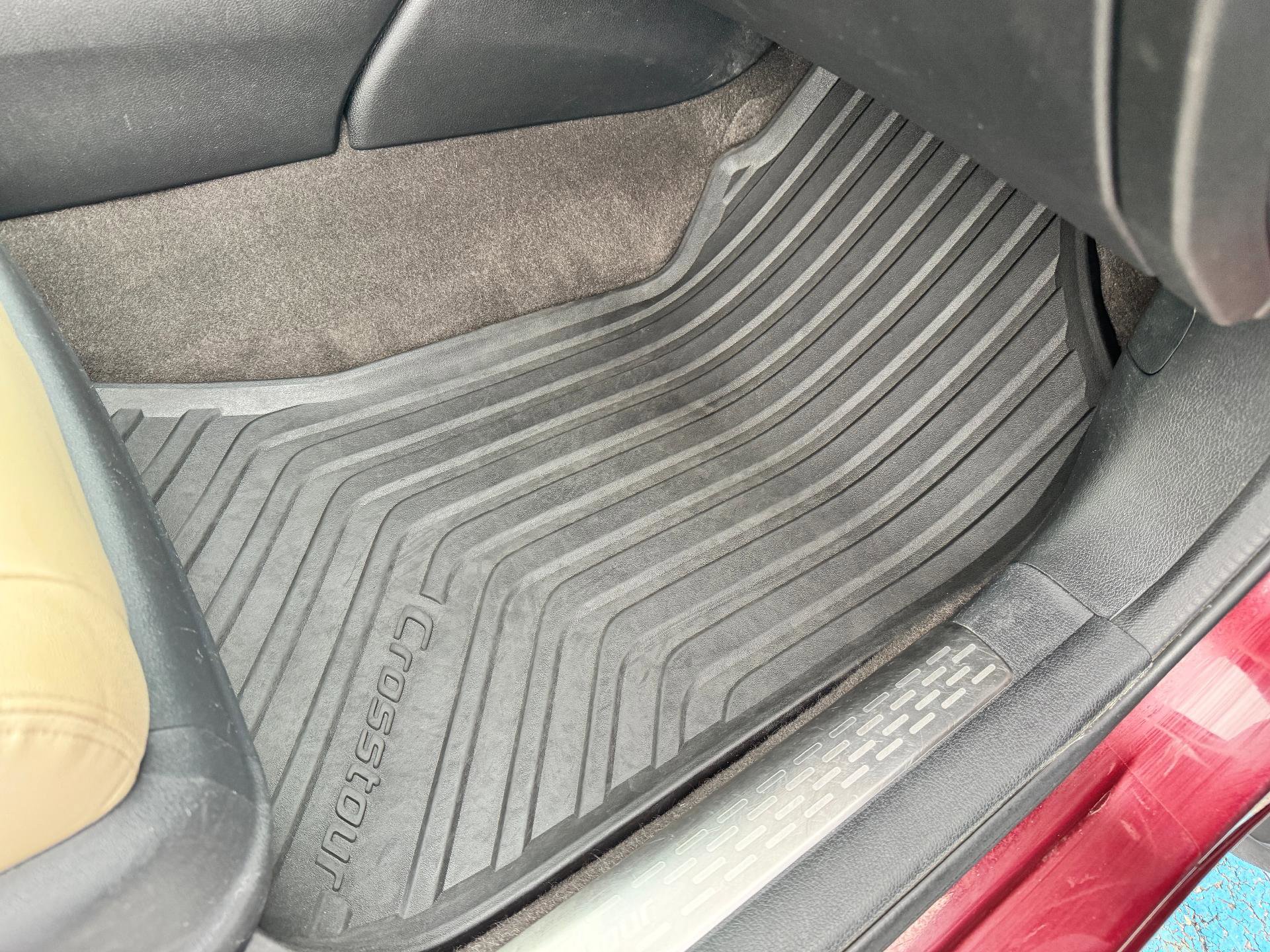 Used 2013 Honda Crosstour EX-L image 19