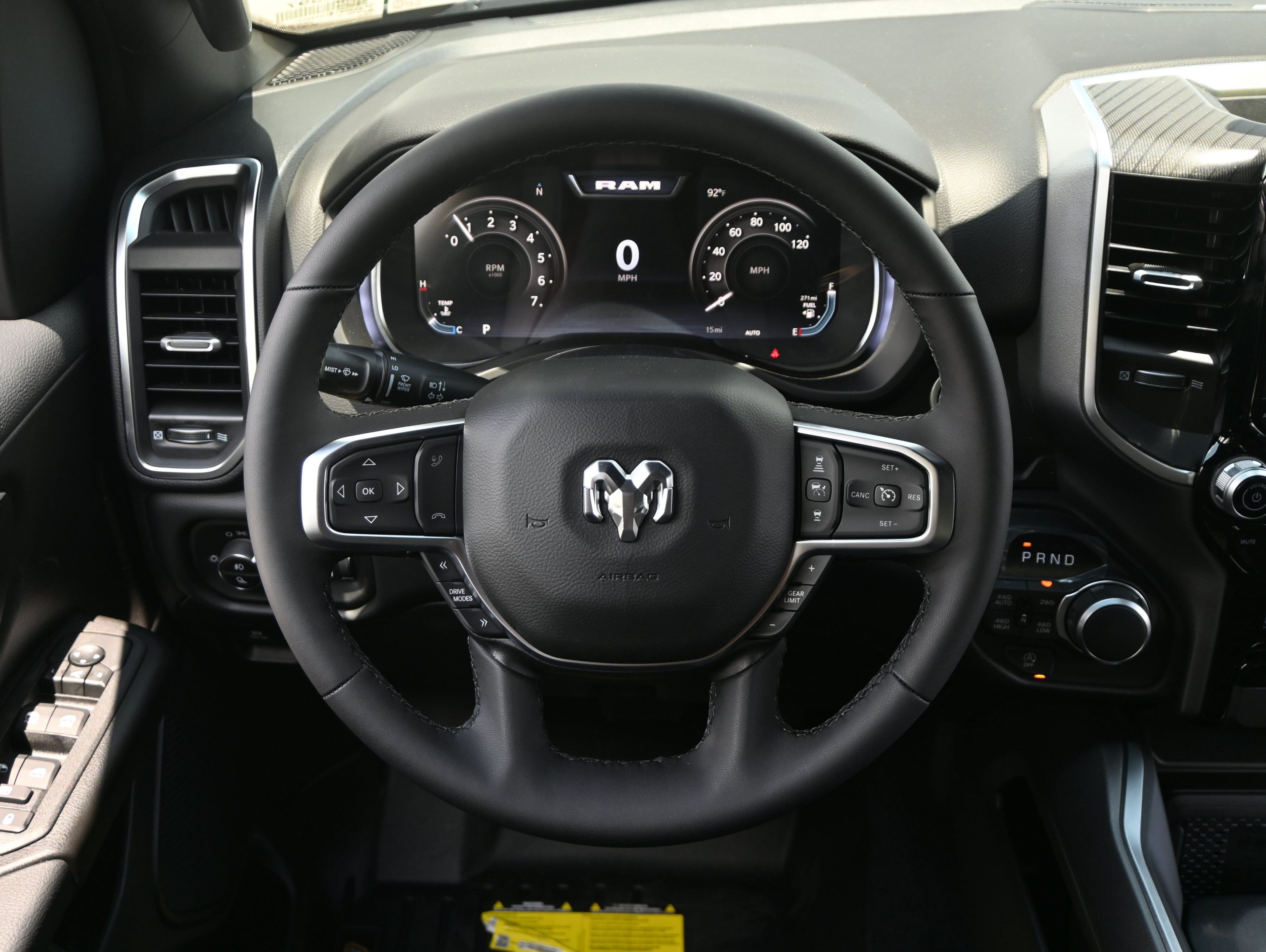 New 2026 RAM 1500 Big Horn AWD/4WD image 17
