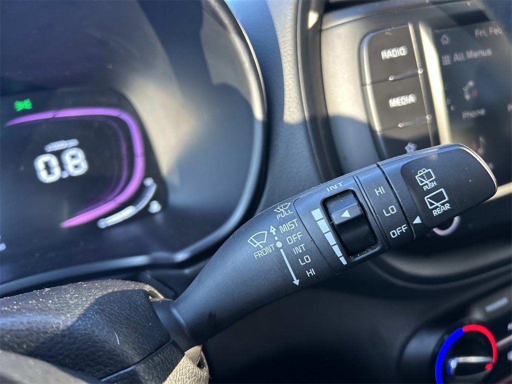 Used 2025 Kia Soul LX w/ LX Technology Package image 24