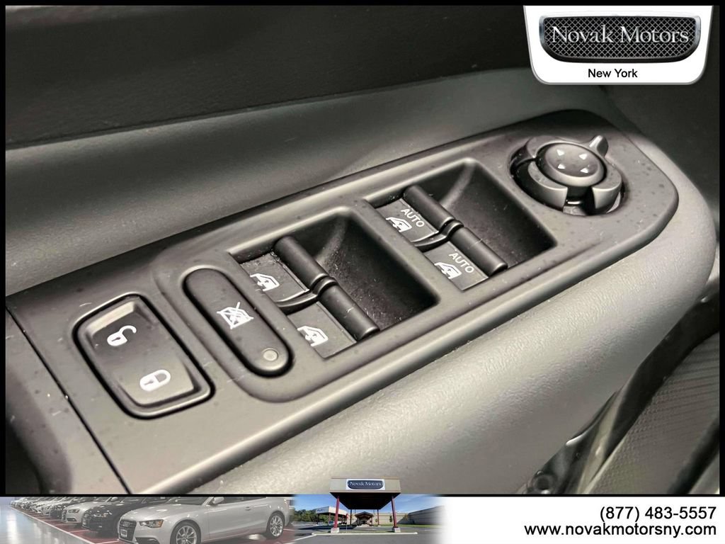 Used 2022 Jeep Renegade Altitude AWD/4WD image 18