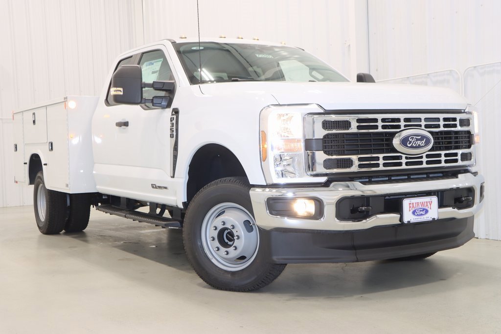 New 2025 Ford F350 XL w/ XL Chrome Package image 29