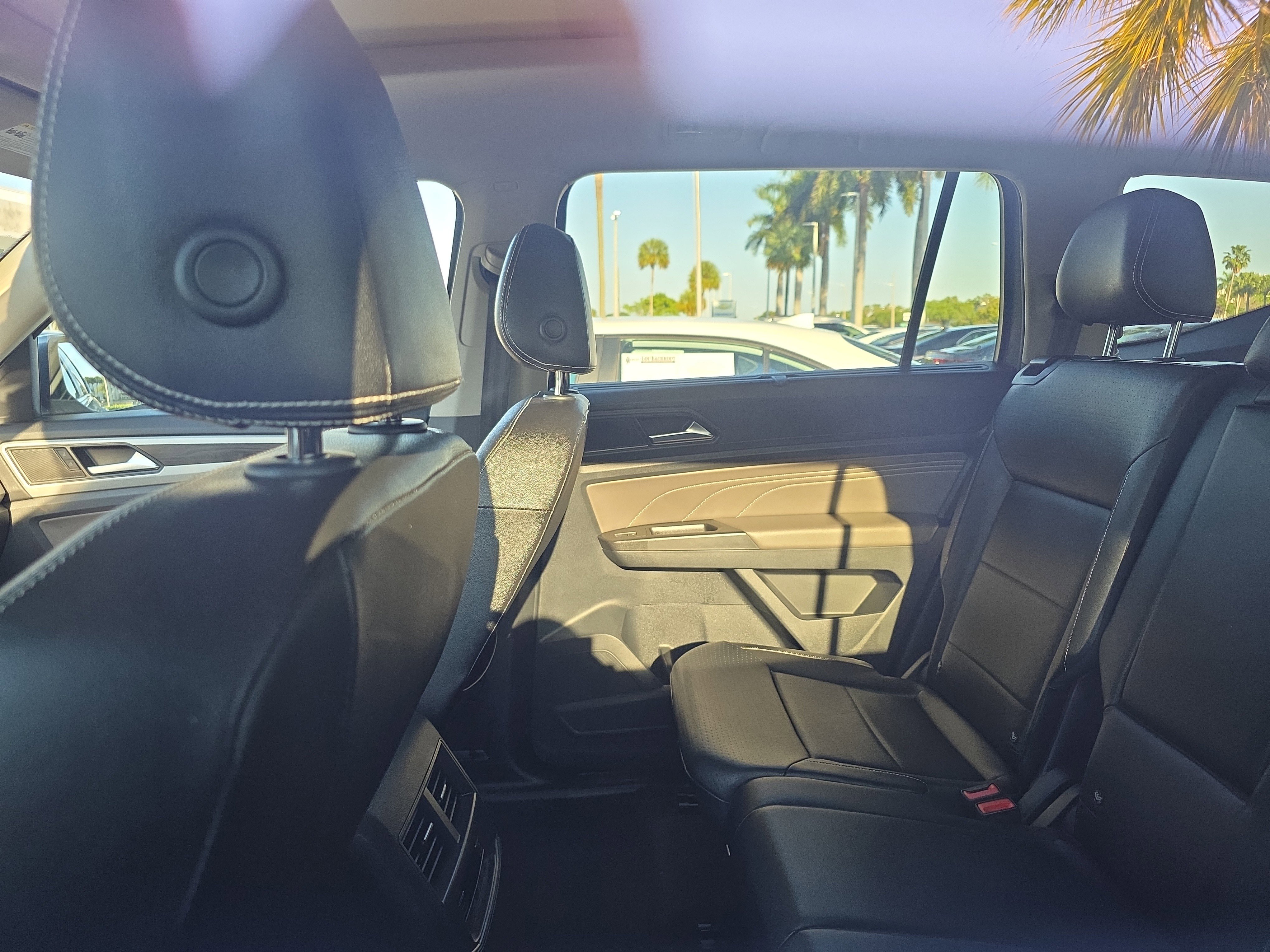 Used 2022 Volkswagen Atlas SE image 17