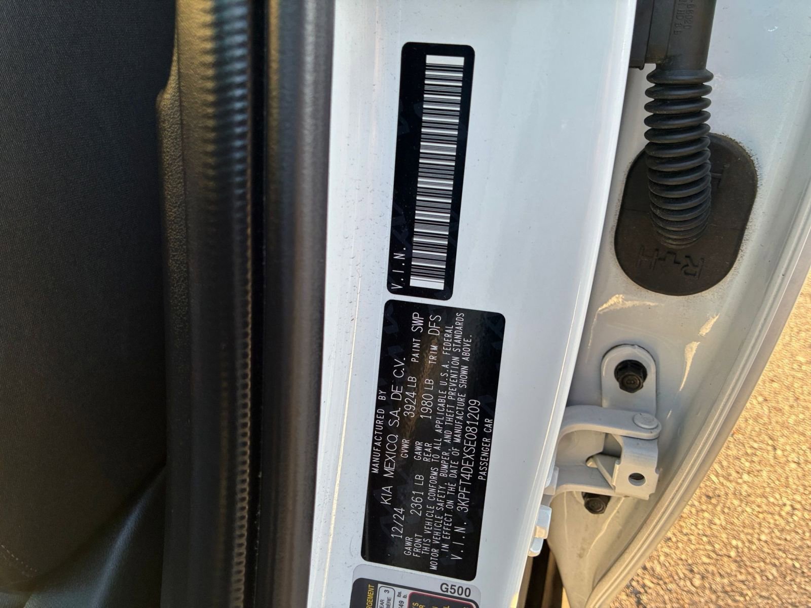 Used 2025 Kia K4 LXS image 28