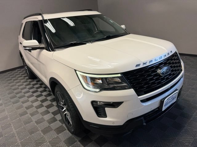 Used 2019 Ford Explorer Sport w/ Equipment Group 401A AWD/4WD image 2