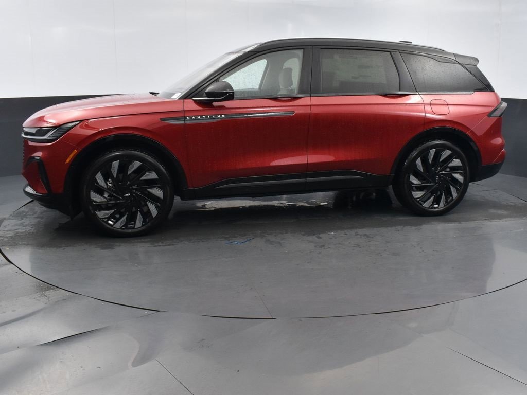 New 2025 Lincoln Nautilus Reserve w/ Jet Appearance Package image 18