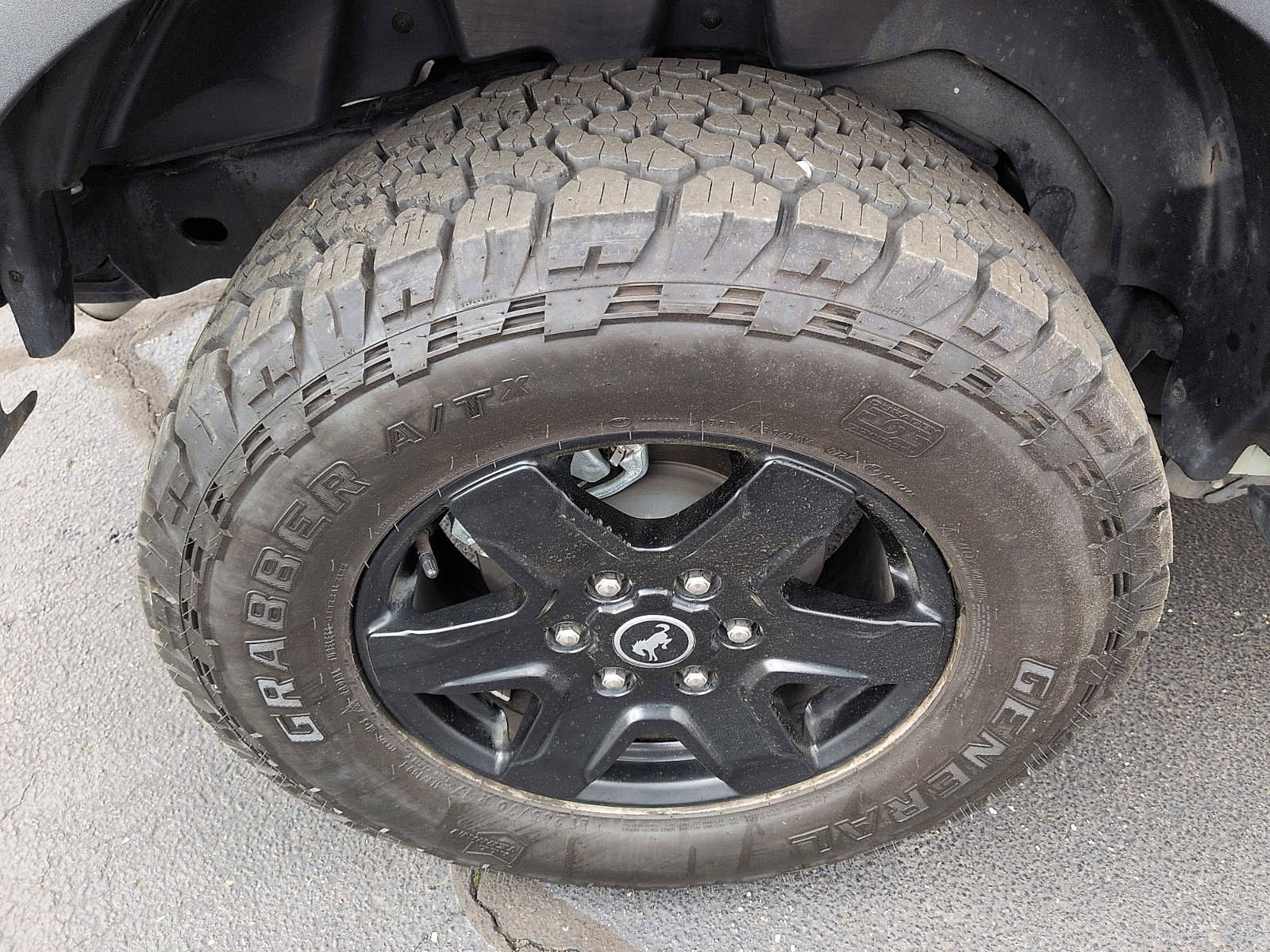 Used 2024 Ford Bronco Black Diamond image 9
