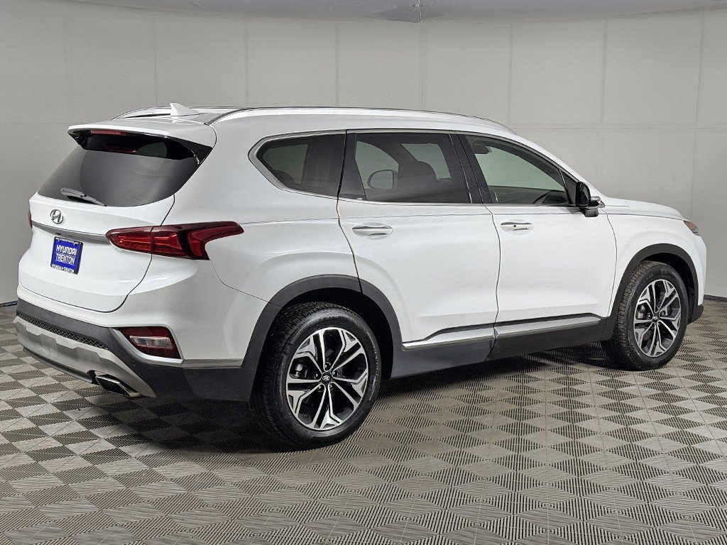 Used 2019 Hyundai Santa Fe Limited w/ Cargo Package image 11