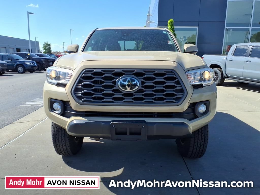 Used 2020 Toyota Tacoma TRD Off-Road AWD/4WD image 3