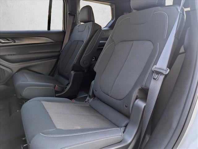 New 2025 Jeep Grand Cherokee L Laredo w/ Luxury Tech Group I image 17
