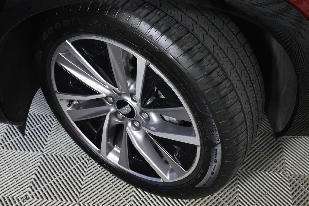 Used 2026 Cadillac Vistiq Sport w/ LPO, Floor Liner Package AWD/4WD image 47