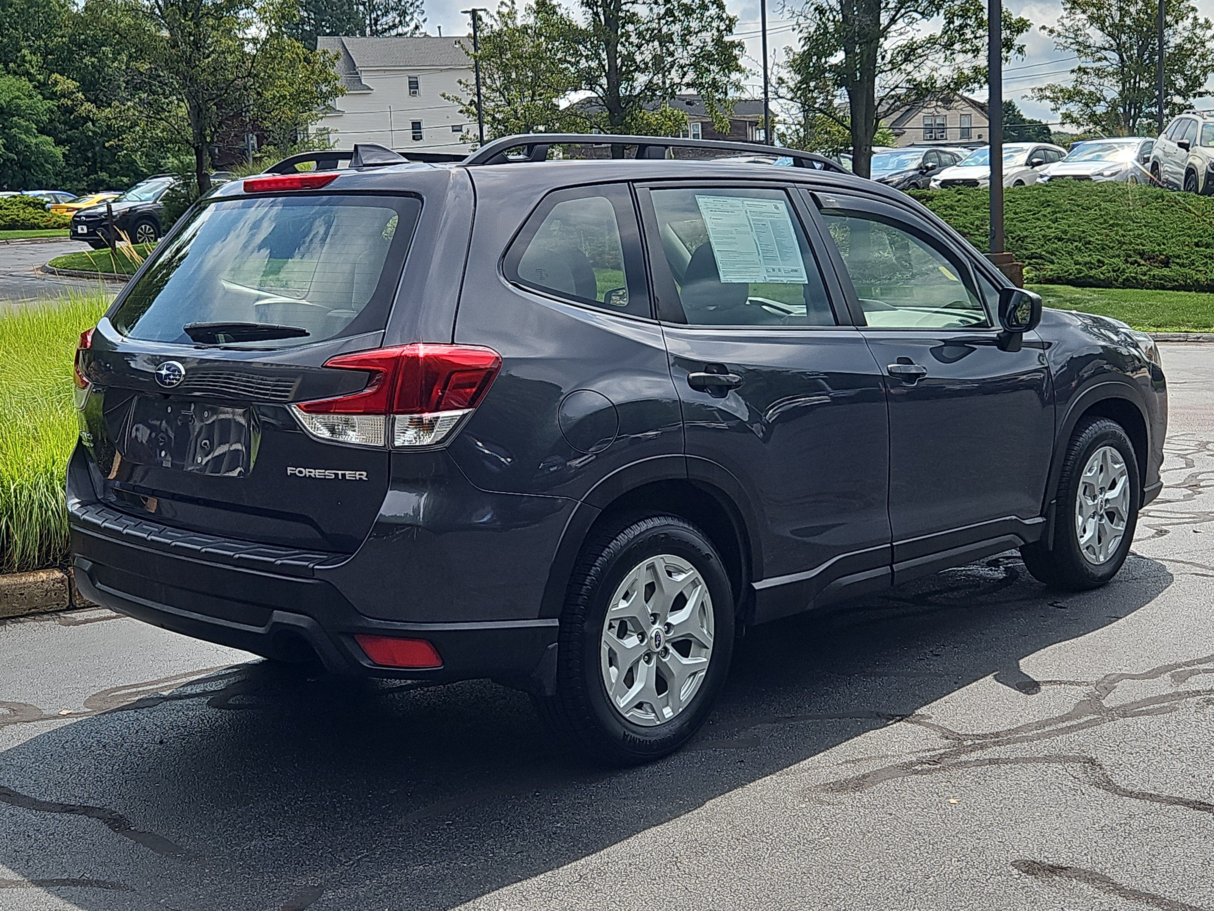 Used 2022 Subaru Forester AWD/4WD image 2