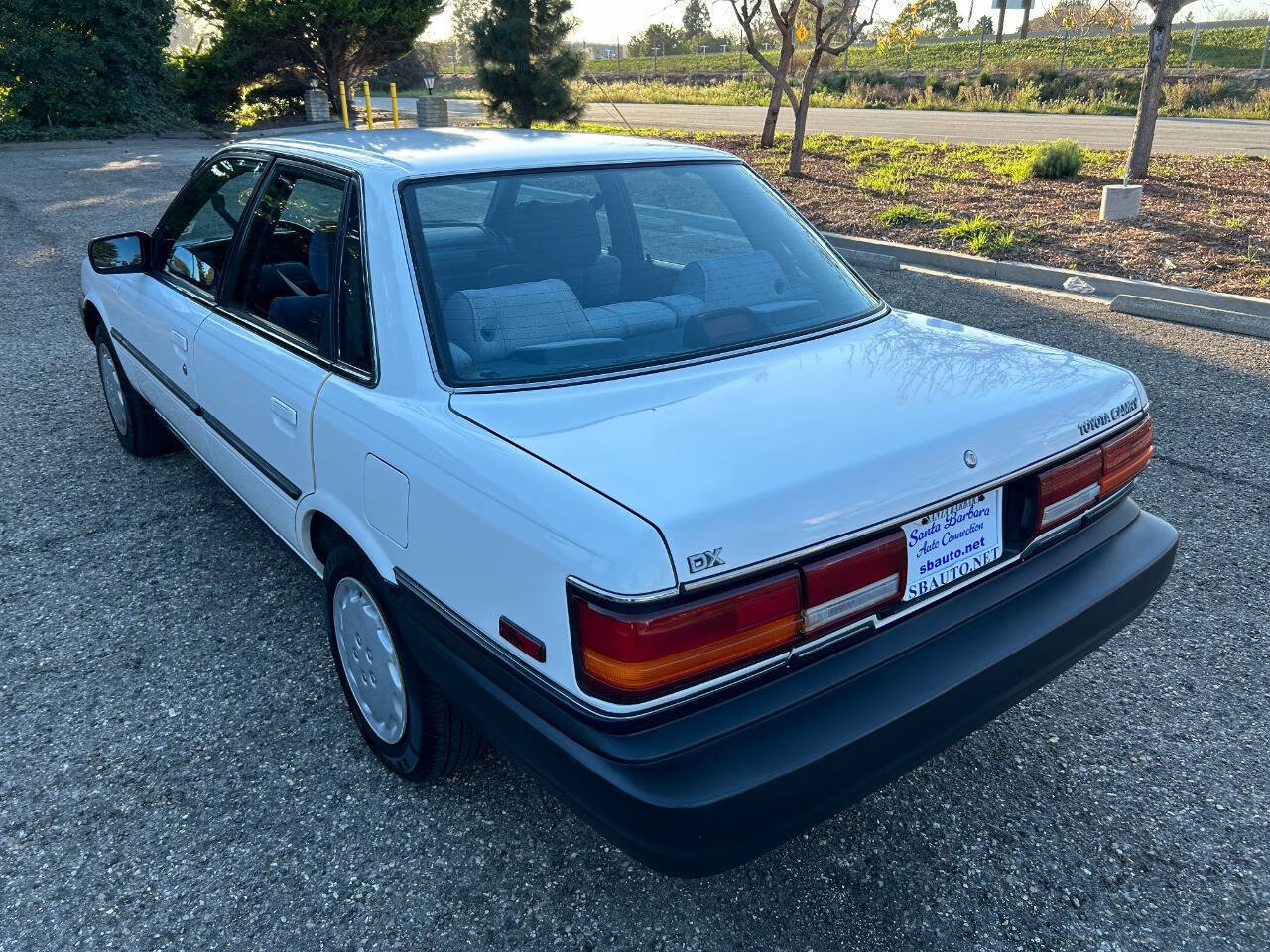 Used 1991 Toyota Camry Deluxe image 22