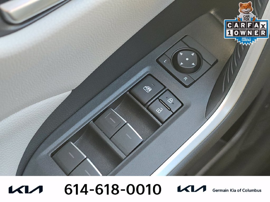 Used 2025 Toyota RAV4 XLE AWD/4WD image 25