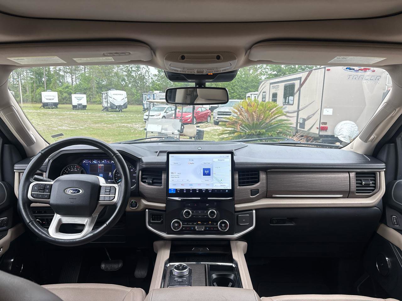 Used 2024 Ford Expedition Max Limited image 18