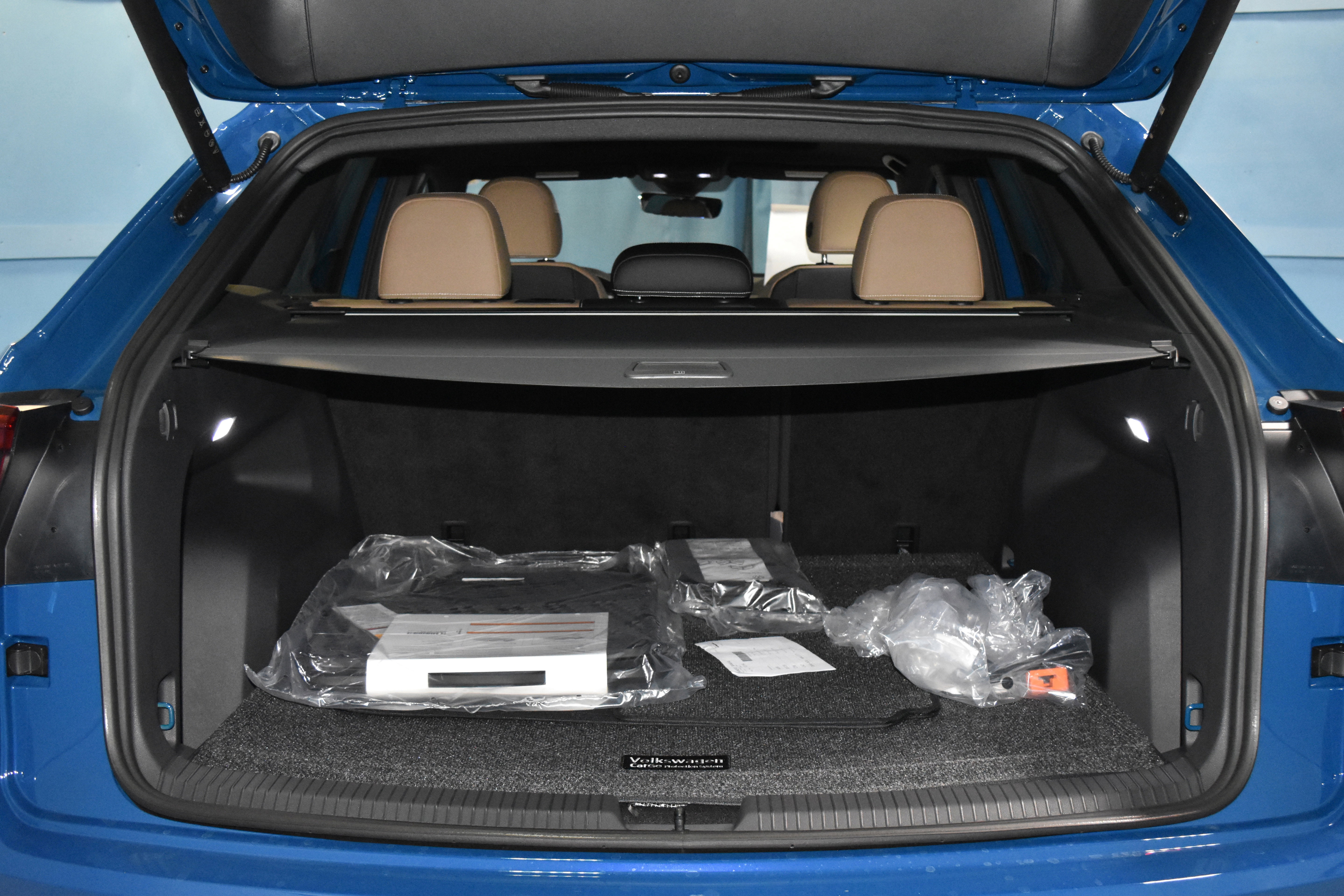 New 2025 Volkswagen Atlas Cross Sport SE image 23