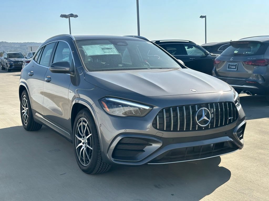 Used 2025 Mercedes-Benz GLA 35 AMG 4MATIC image 1