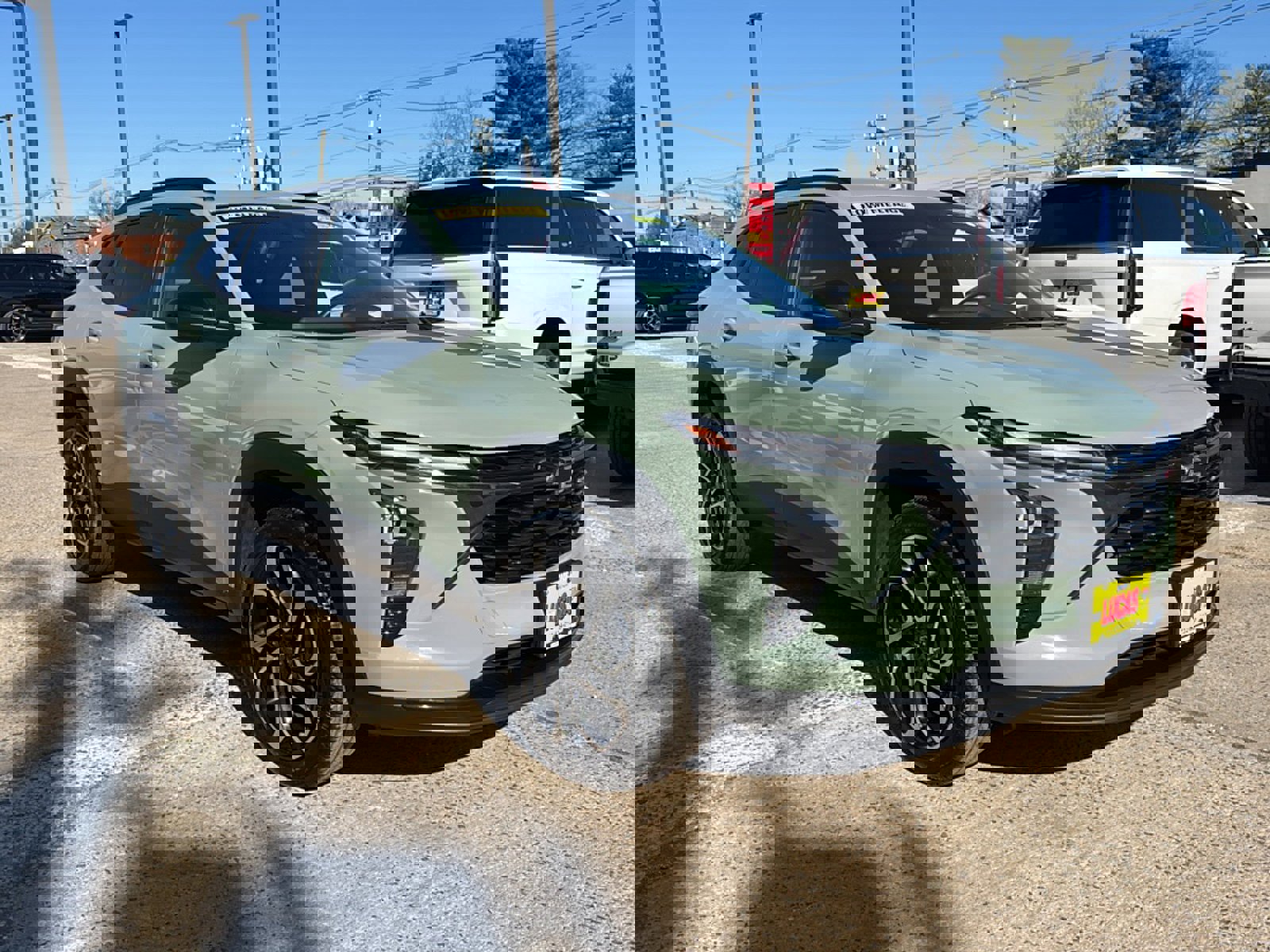 Used 2024 Chevrolet Trax RS w/ Driver Confidence Package image 4