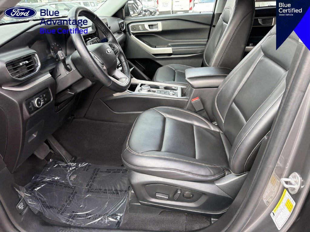 Certified 2023 Ford Explorer XLT w/ Equipment Group 202A AWD/4WD image 19