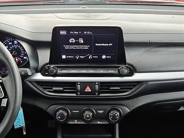 Used 2024 Kia Forte LXS FWD image 13