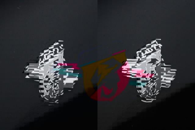 Used 2015 FIAT 500 Abarth w/ Beats Audio Package image 9