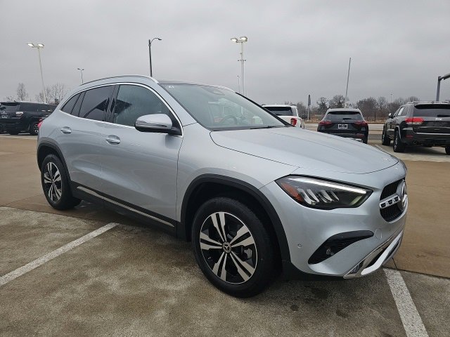 Certified 2025 Mercedes-Benz GLA 250 4MATIC image 2
