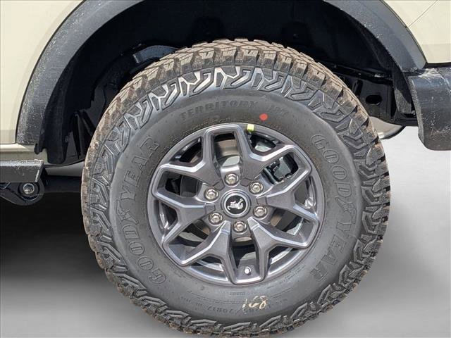 New 2025 Ford Bronco Badlands image 9