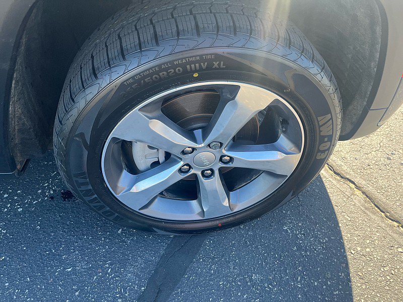 Used 2021 Jeep Grand Cherokee L Limited w/ Trailer Tow Group (B) AWD/4WD image 10