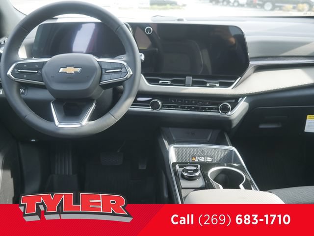 New 2026 Chevrolet Equinox LT w/ Convenience Package II AWD/4WD image 42
