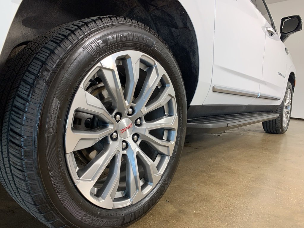 Used 2022 GMC Yukon XL Denali image 41