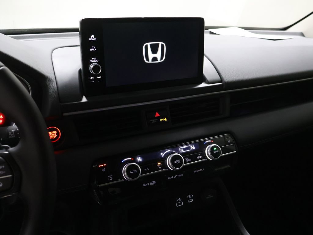 New 2025 Honda Pilot Touring image 28