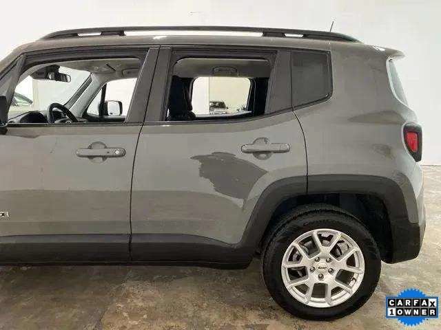 Used 2022 Jeep Renegade Latitude AWD/4WD image 92