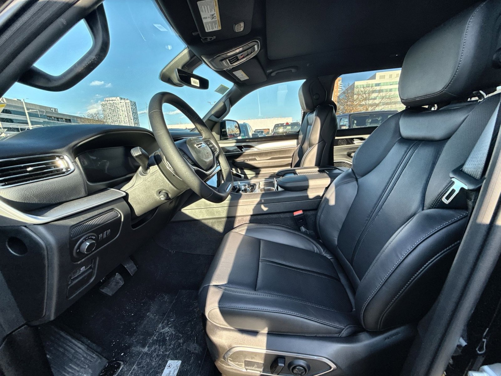 New 2026 Jeep Grand Wagoneer L Limited w/ Premium Group II image 13