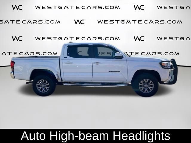 Used 2018 Toyota Tacoma SR5 AWD/4WD image 5