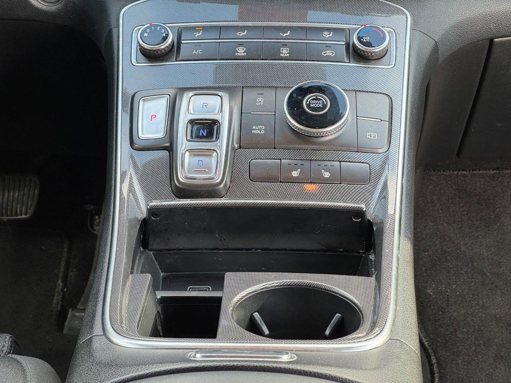 Used 2022 Hyundai Santa Fe SEL image 16