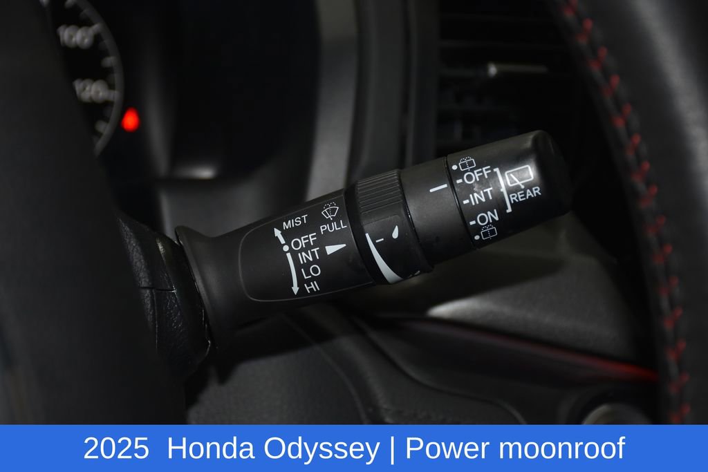 Used 2025 Honda Odyssey Sport-L image 12