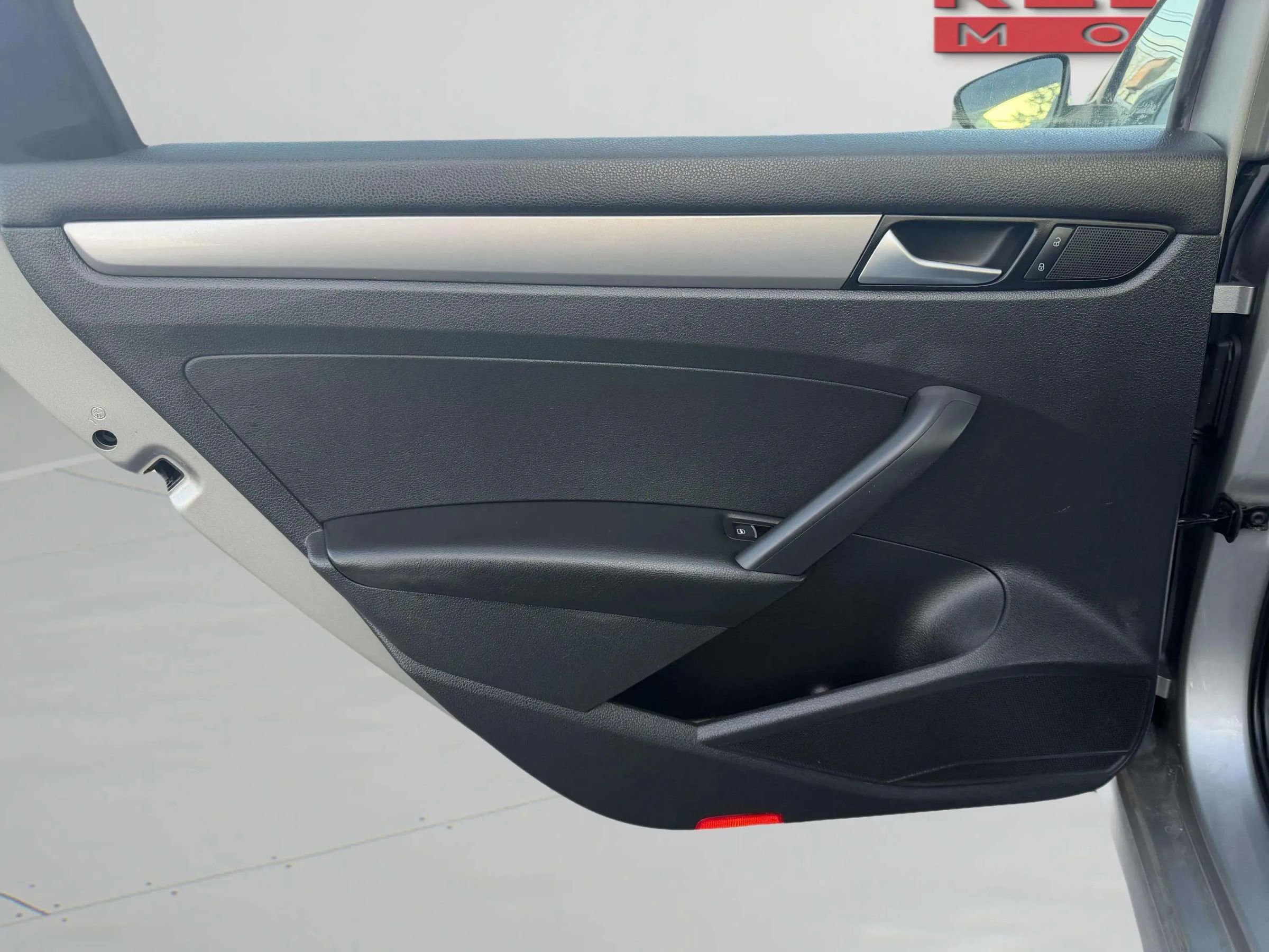 Used 2012 Volkswagen Passat 2.5 S image 20