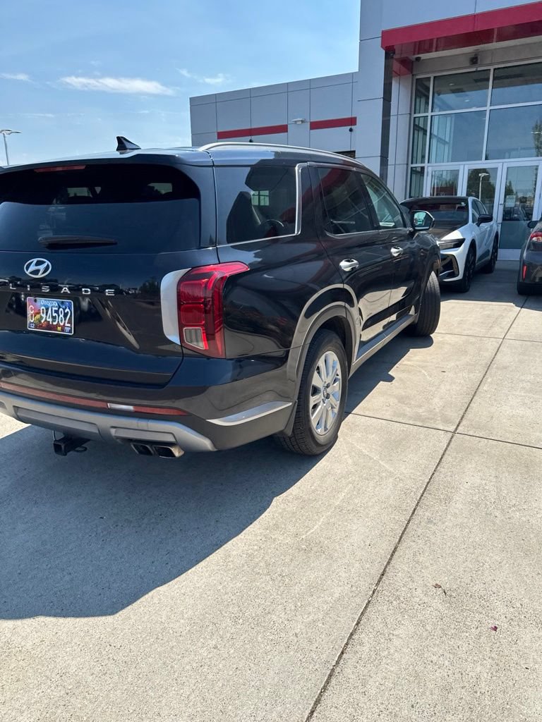 Used 2023 Hyundai Palisade SEL FWD image 7