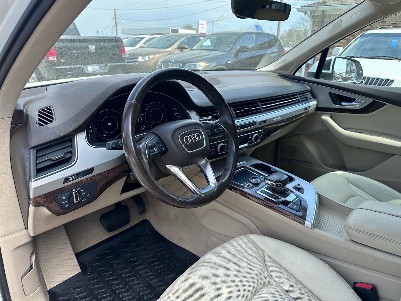 Used 2017 Audi Q7 2.0T Premium Plus AWD/4WD image 12