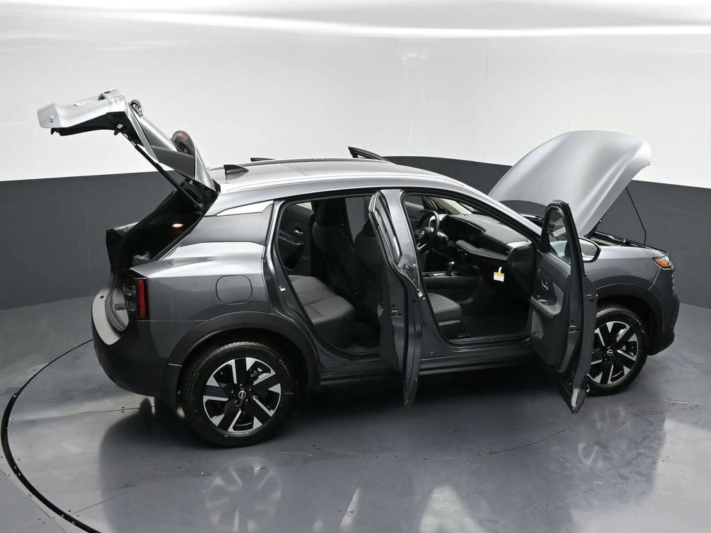 New 2026 Nissan Kicks SV w/ SV Premium Package AWD/4WD image 30