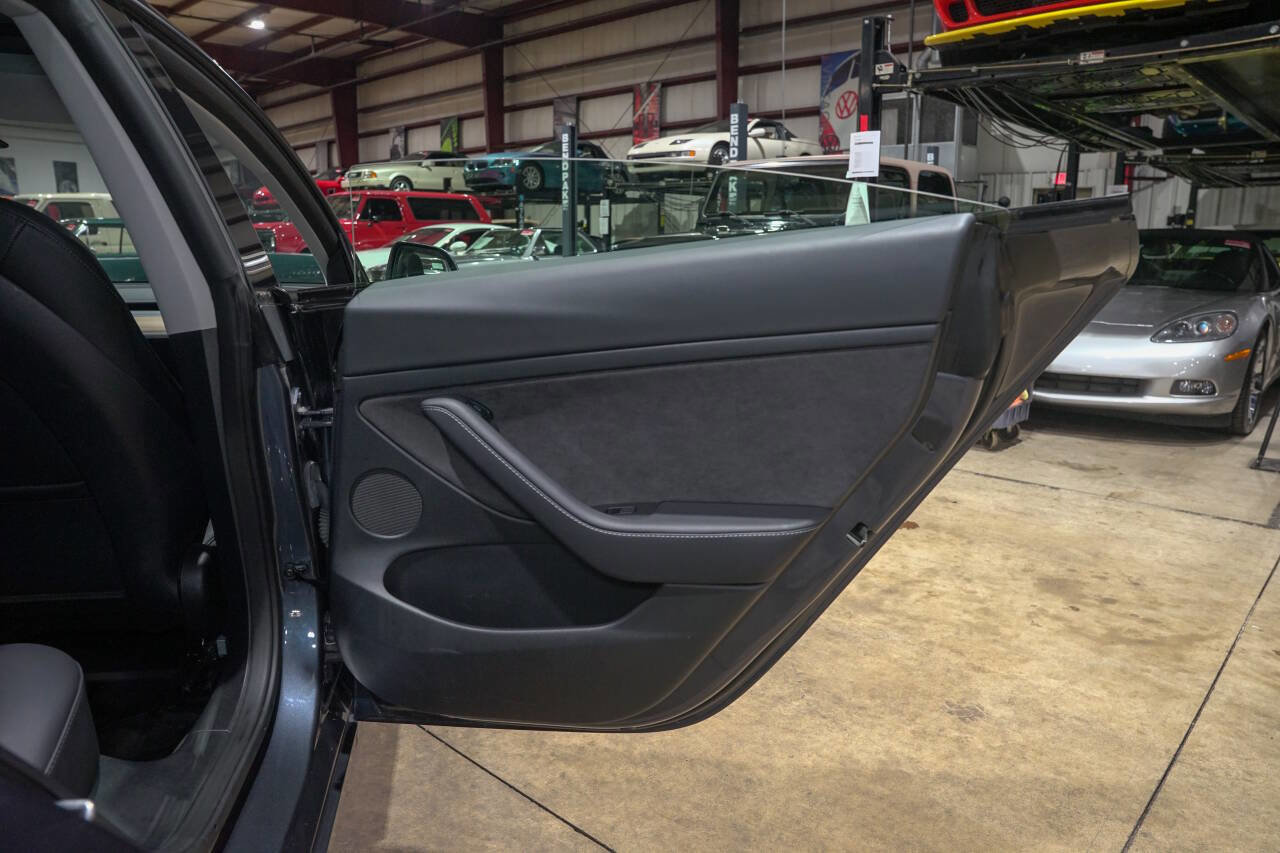 Used 2023 Tesla Model 3 Standard Range RWD image 40