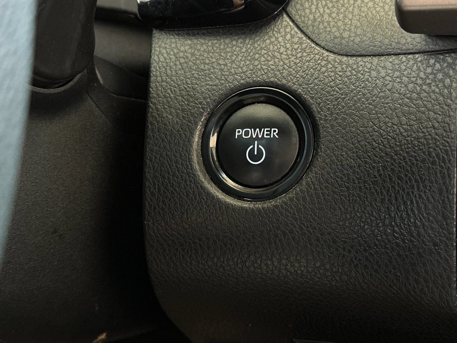 Used 2025 Toyota Camry LE FWD image 19